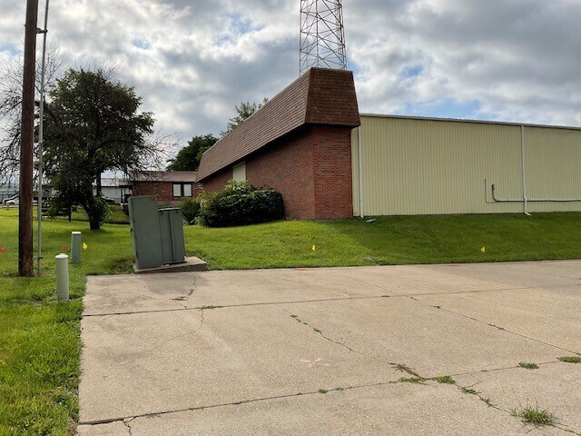 More Photos Of 1802 Vandiver Dr, Columbia Warehouse For Sale