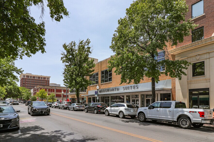 More Photos Of 605 Austin Ave, Waco Storefront Retail Office For Sale