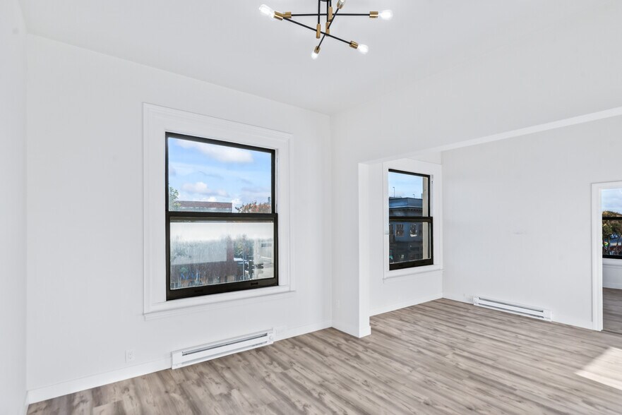 More Photos Of 2411 Santa Clara Ave, Alameda General Retail For Sale