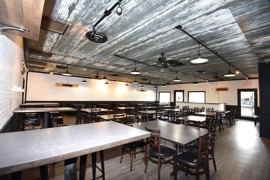 More Photos Of 115 and 117 Main st, Faith Restaurant For Sale
