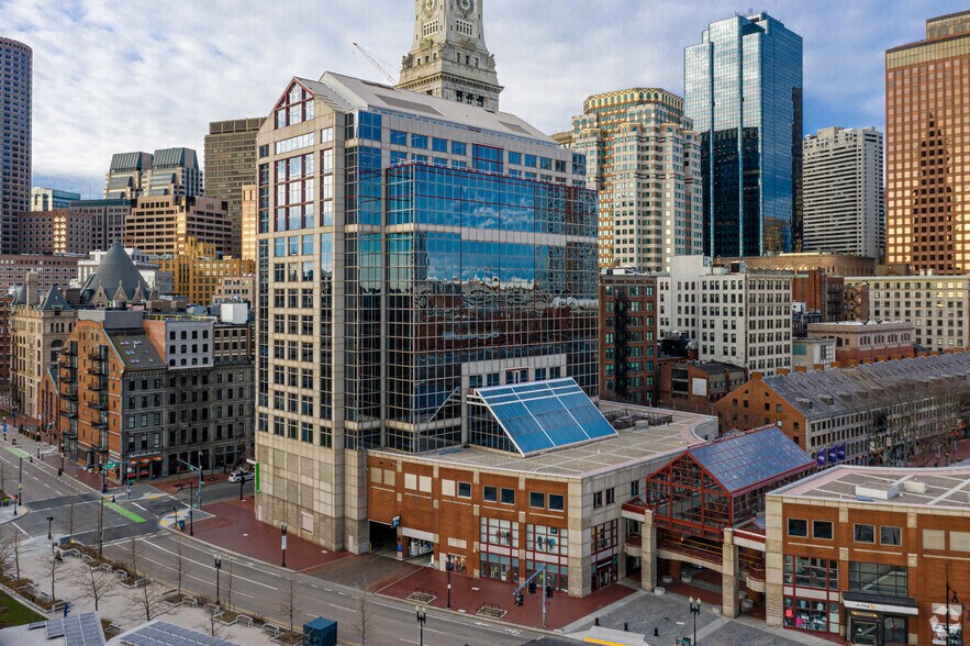 More Photos Of 200 State St, Boston Office For Lease