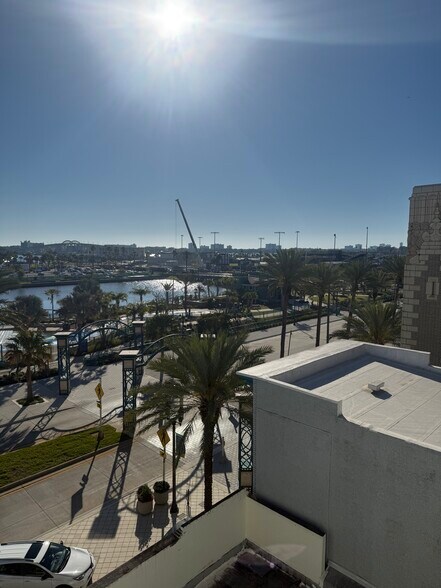 More Photos Of 128 S Beach St, Daytona Beach Apartments For Sale