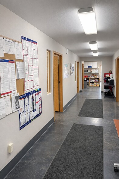 More Photos Of 7517 E Portland Ave E, Tacoma Warehouse For Sale