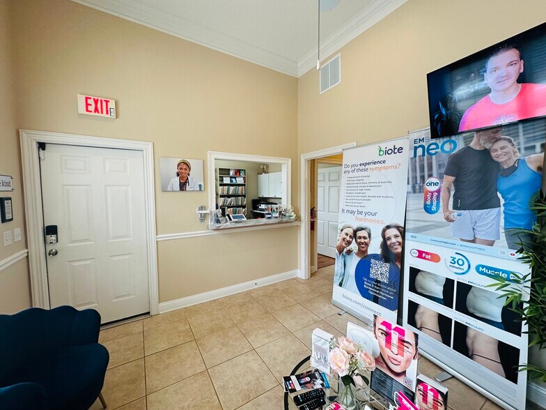 More Photos Of 305 Kingsley Lake Dr, Saint Augustine Medical For Lease