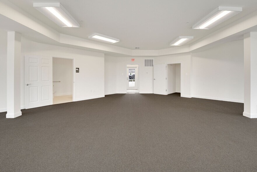 More Photos Of 3546 Worthington Blvd, Frederick Storefront Retail Office For Lease