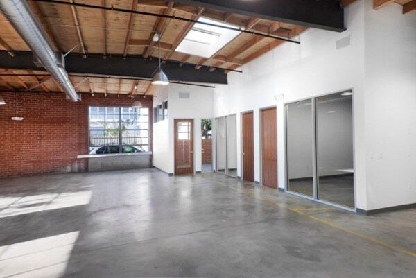 More Photos Of 3003 Pennsylvania Ave, Santa Monica Loft Creative Space For Lease