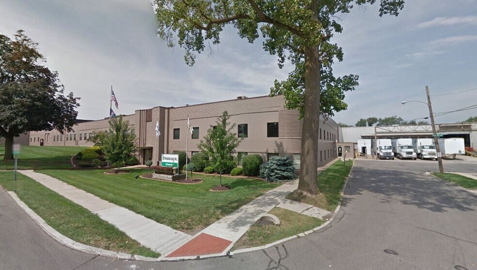 More Photos Of 239 Factory St, La Porte Warehouse For Lease