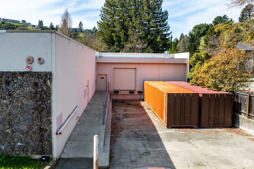 More Photos Of 380 Moraga Rd, Moraga Office Residential For Lease