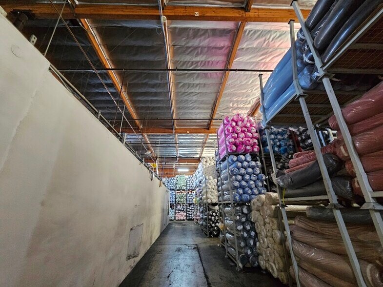 More Photos Of 4121 S Alameda St, Los Angeles Warehouse For Lease