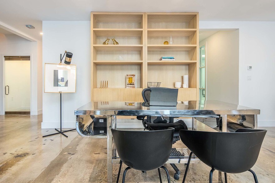 More Photos Of 155 2nd St, Jersey City Coworking Space
