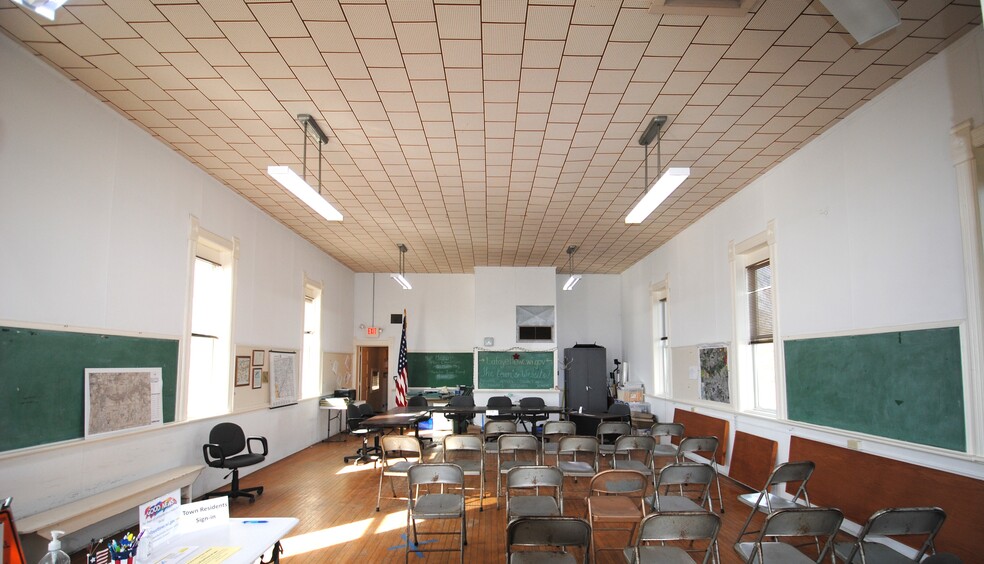 More Photos Of W4614 Potter Rd, Elkhorn Flex For Sale