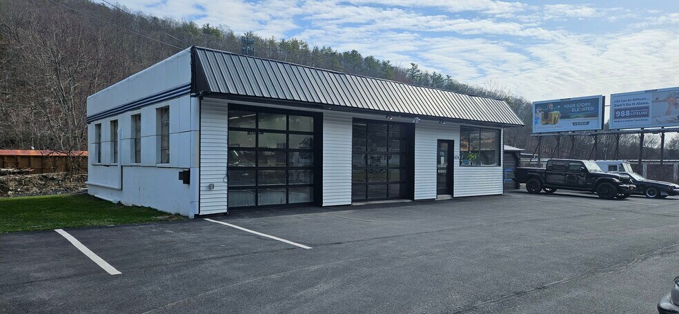 Primary Photo Of 454 State Route 28, Kingston Freestanding For Lease