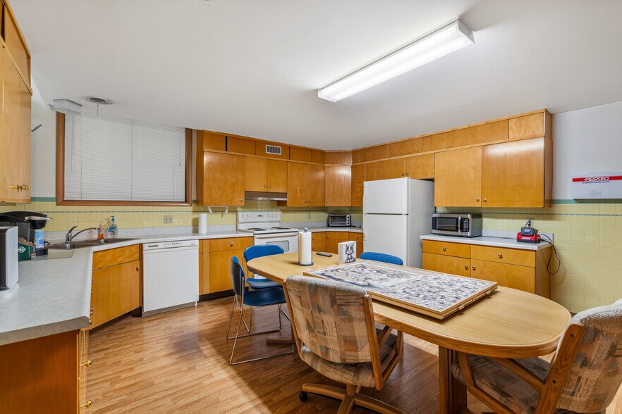 More Photos Of 924 Quincy St, Rapid City Office Residential For Sale