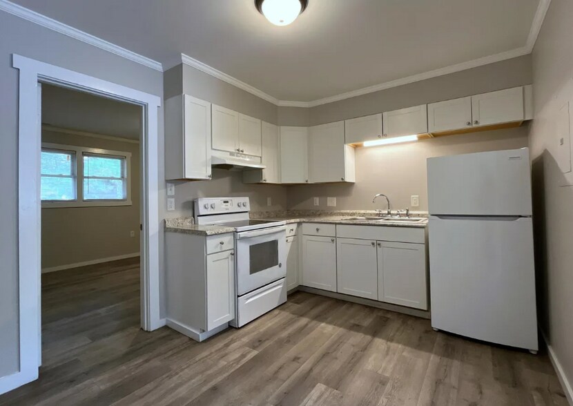 Primary Photo Of 528 Matthews St, Rocky Mount Apartments For Sale