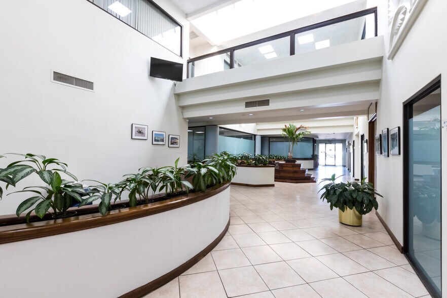 More Photos Of 13575 58th St N, Clearwater Office For Sale