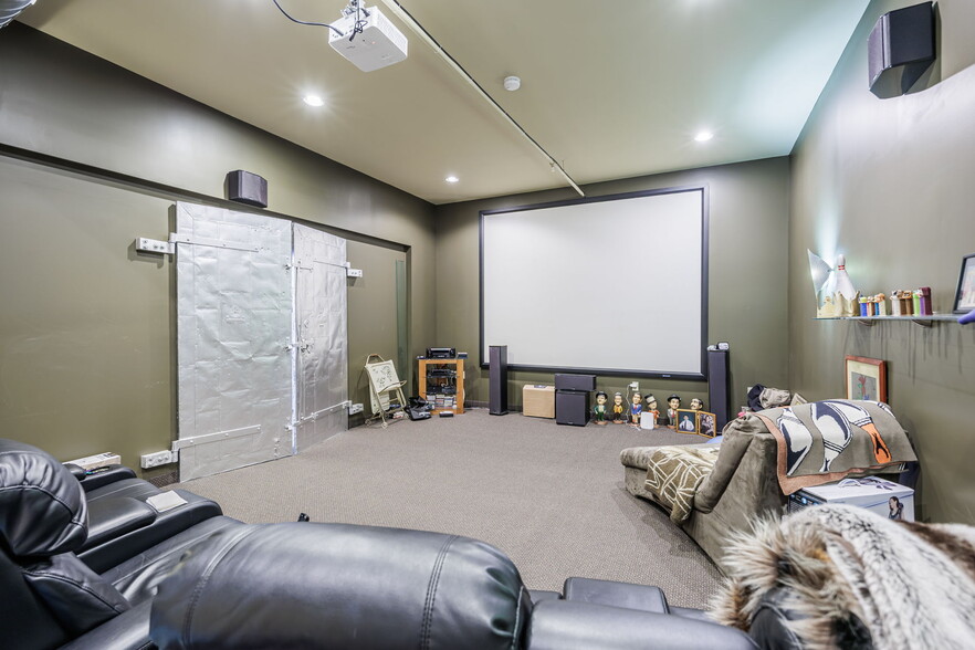 More Photos Of 114-118 St Paul St, Rochester Storefront Retail Residential For Sale