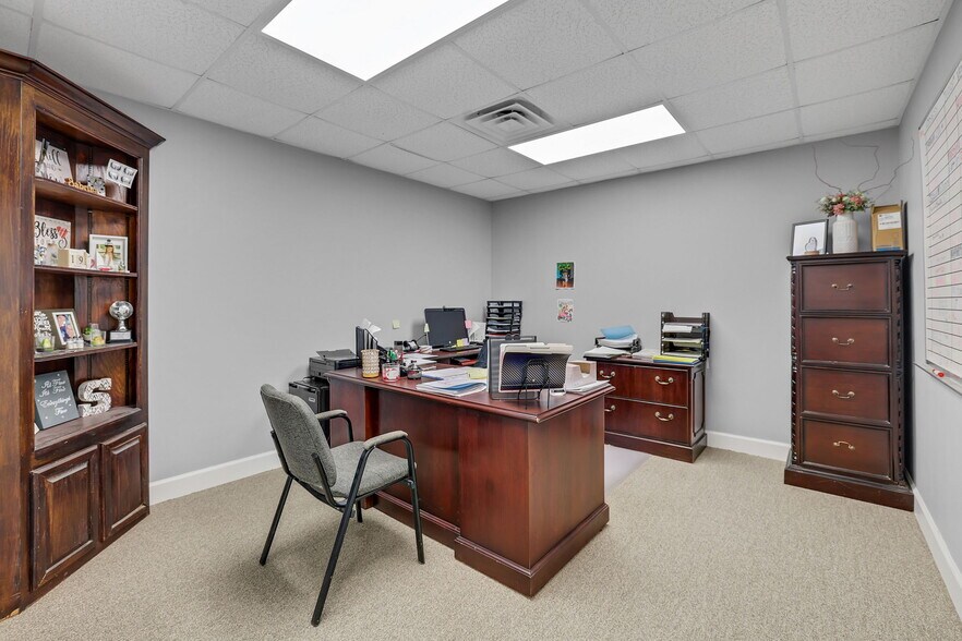 More Photos Of 19650 Ramblewood Dr, Humble Distribution For Sale