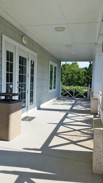 More Photos Of 1328 N Lake Park Blvd, Carolina Beach Medical For Lease