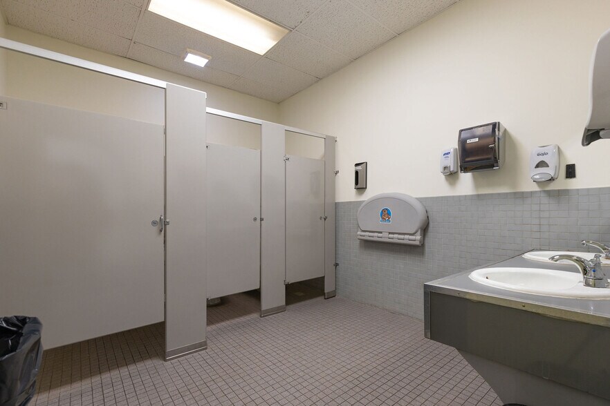 More Photos Of 149-155 Bay Ridge Ave, Brooklyn Medical For Lease