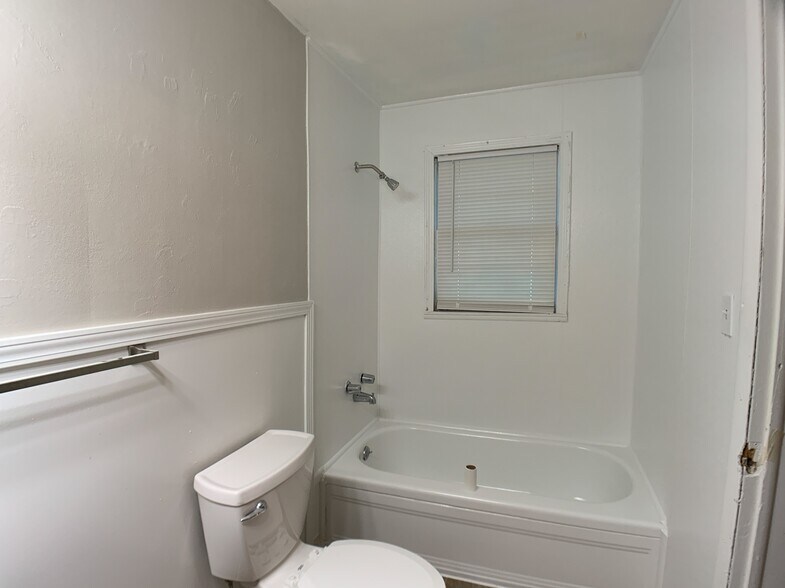 More Photos Of 1109 N Scott Ave, Belton Apartments For Sale