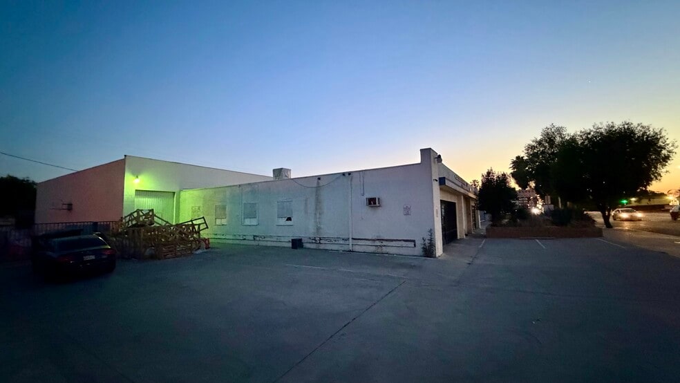 More Photos Of 9604 Valley Blvd, Rosemead Industrial For Sale