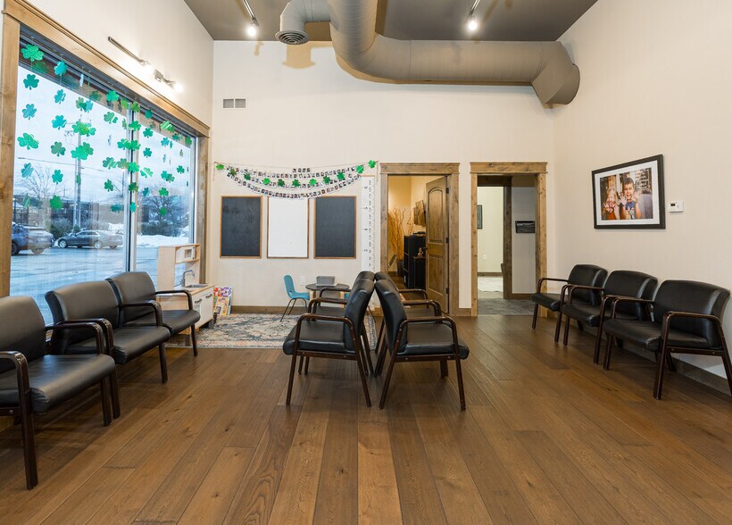 More Photos Of 210-214 W Sunset Ave, Coeur d'Alene Freestanding For Lease