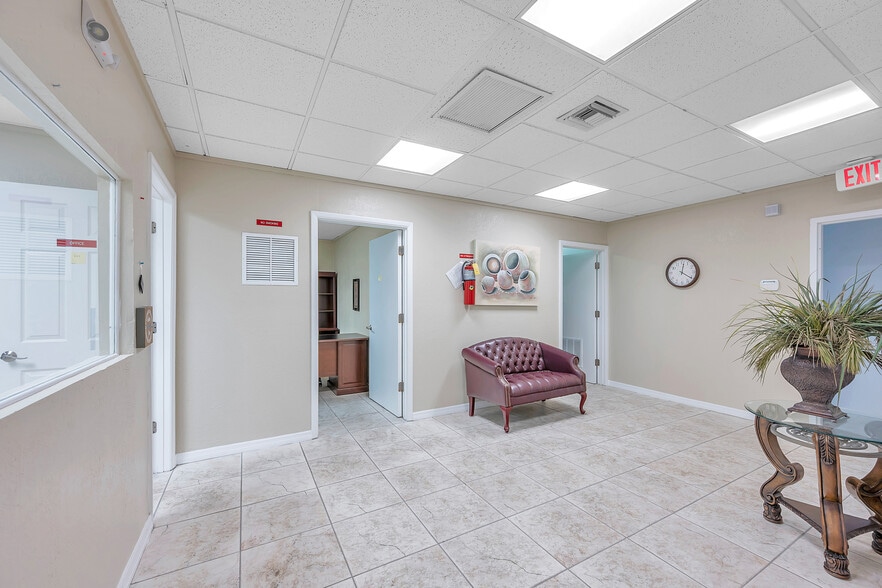 More Photos Of 5223 Park Blvd, Pinellas Park Office For Sale