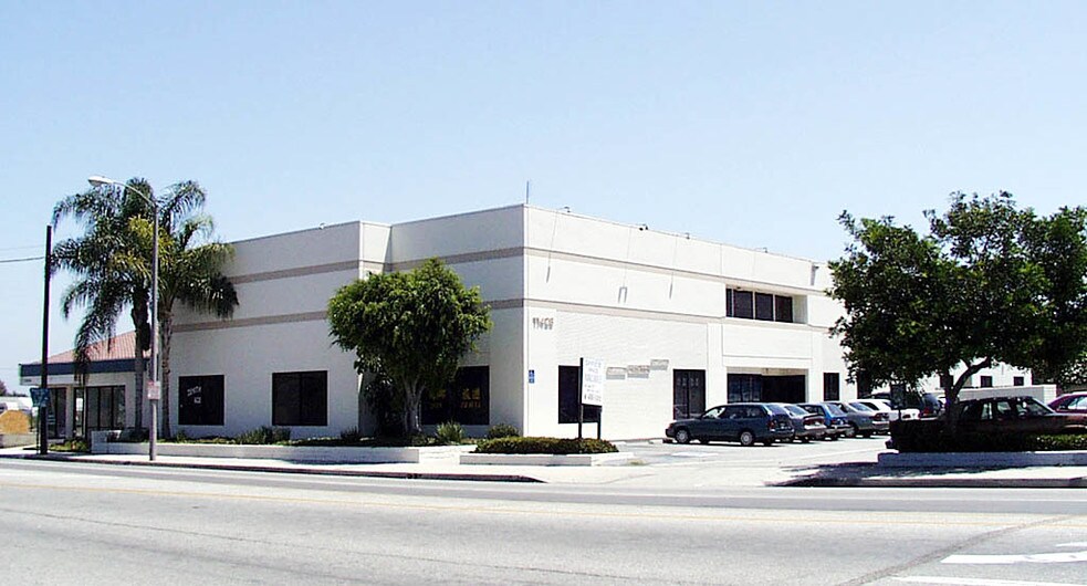 More Photos Of 11428 Artesia Blvd, Artesia Office For Lease