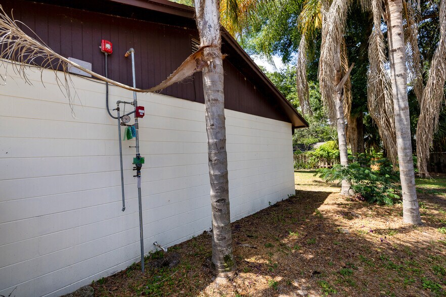 More Photos Of 7128 Wrenwood Cir, Tampa Rehabilitation Center For Sale