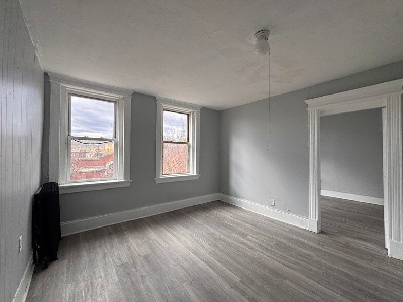 More Photos Of 48-50 Mitchell Ave, Waterbury Apartments For Sale