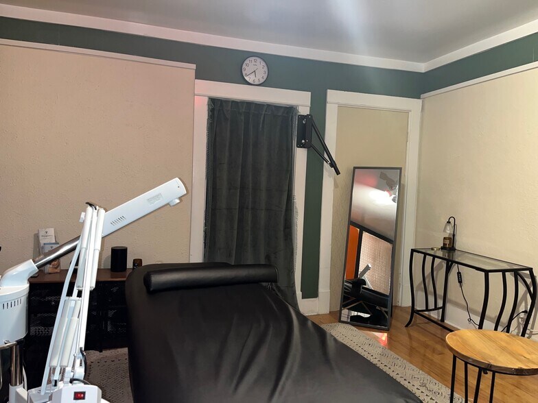 More Photos Of 917 Gallatin Ave, Nashville Freestanding For Lease