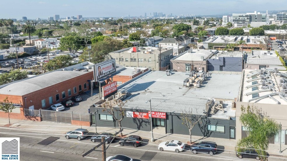 More Photos Of 913-915 N Highland Ave, Los Angeles Showroom For Sale