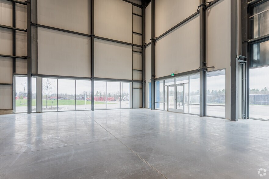 More Photos Of 7475 Mclean Rd E, Puslinch Unknown For Lease