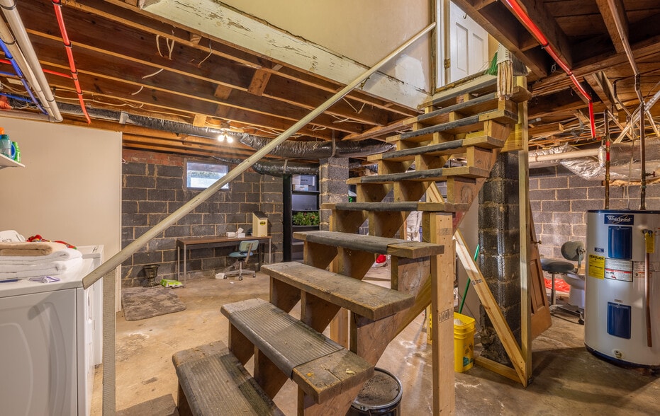 More Photos Of 1941 Euclid Ave, Bristol Medical For Sale