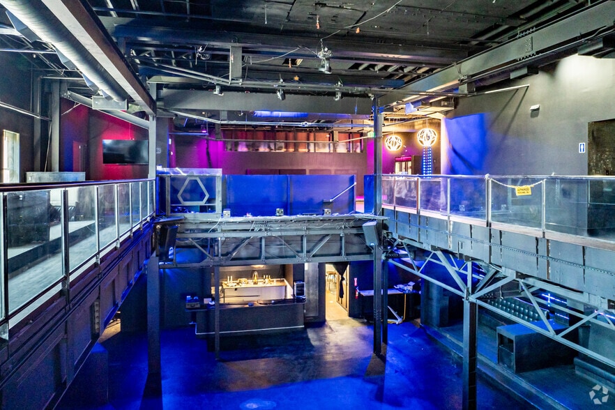 More Photos Of 1909 Blake St, Denver Freestanding For Sale