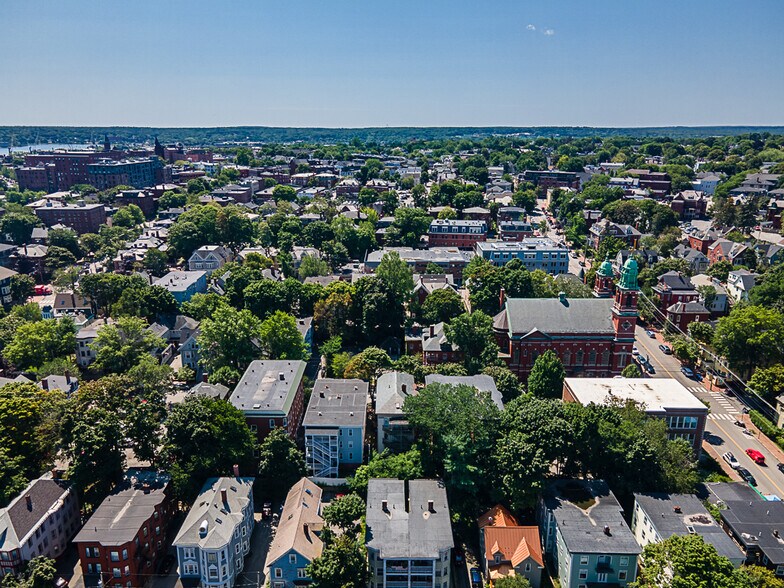 More Photos Of 75 Sherman St, Portland Apartments For Sale
