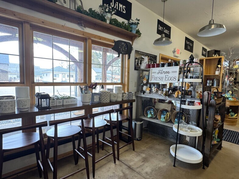 More Photos Of 727 US Highway 51 N, Woodruff Freestanding For Sale