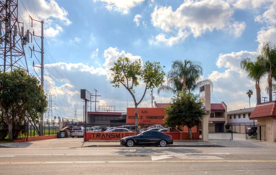Primary Photo Of 6120 Florence Ave, Bell Gardens Auto Repair For Sale