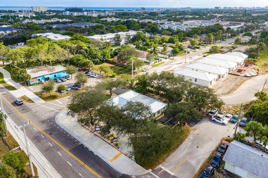 More Photos Of 112 SE 10th St, Delray Beach Office Residential For Lease