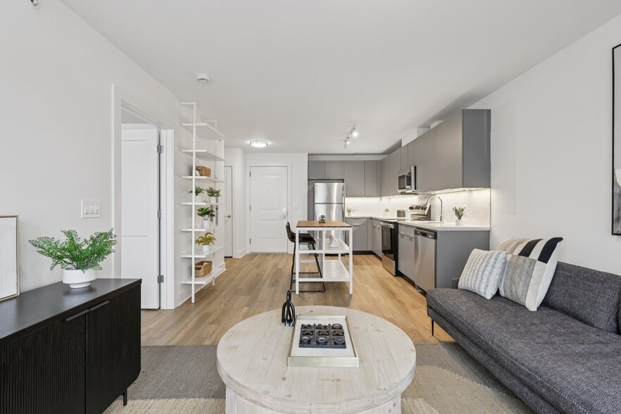 More Photos Of 10 W Westfield Ave W, Roselle Park Apartments For Lease