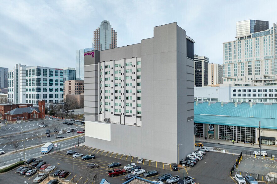 More Photos Of 125 S Brevard St, Charlotte Hotel For Lease