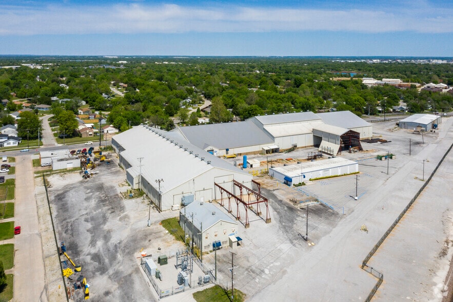 More Photos Of 3515 Dawson Rd, Tulsa Manufacturing For Lease