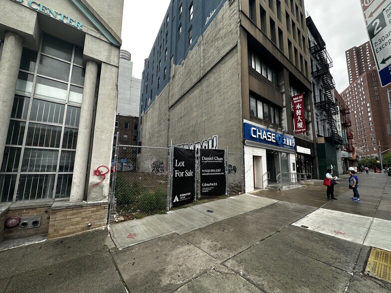 More Photos Of 6 Chatham Sq, New York Land For Sale