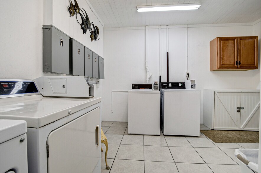 More Photos Of 1820 Avenue O 1/2, Galveston Multifamily For Sale