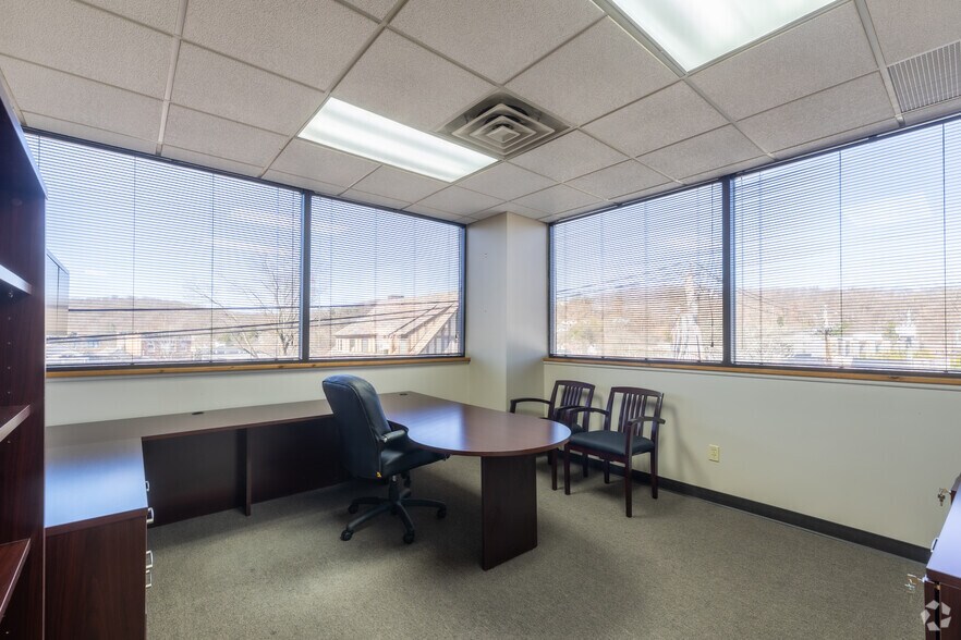 Photo of 3rd Floor Ste 390