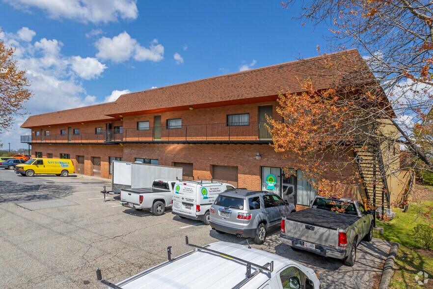 More Photos Of 1035 Benfield Blvd, Millersville Flex For Lease