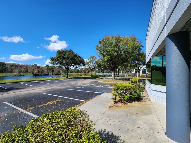 More Photos Of 7362 Futures Dr, Orlando Coworking Space