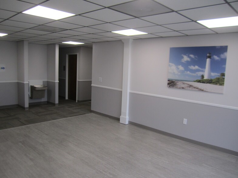 More Photos Of 2610 NW 43rd St, Gainesville Office For Lease