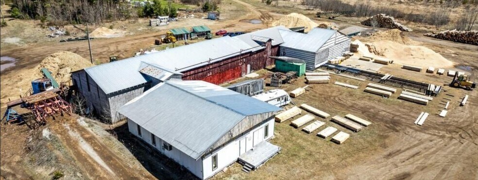 More Photos Of 8687 Highway 511, Lanark Highlands Manufacturing For Sale