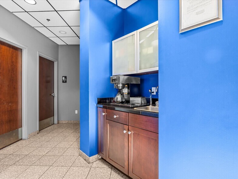 More Photos Of 700 Belford Ave, Grand Junction Loft Creative Space For Sale